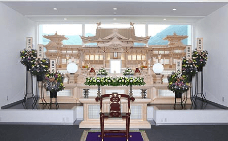 祭壇／16尺白木祭壇・遺影周り生花